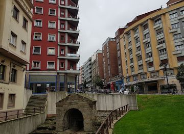 spain/oviedo/landmark/foncalada-s-fountain