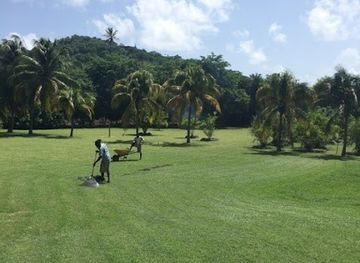 saint-vincent-and-the-grenadines/mustique/landmark/bequia-golf-club