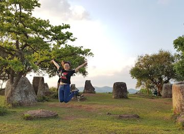 laos/xieng-khouang/landmark/plain-of-jars-site-2