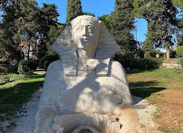 croatia/dalmatia/landmark/zadarska-sfinga