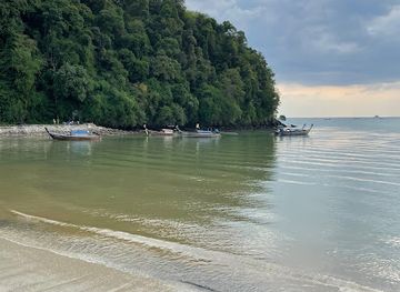 thailand/krabi/ao-nang/landmark/ao-nang-landmark-beach