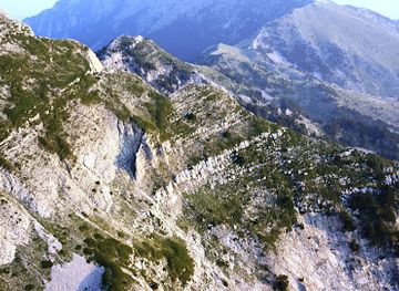 albania/tomorr-mountain/landmark/tyrbe-e-abas-ali-tomorit
