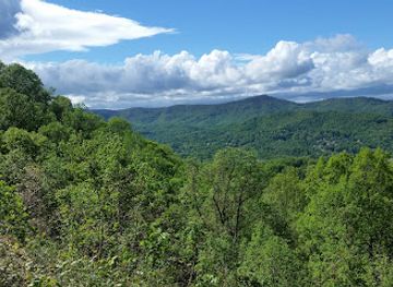 virginia/blue-ridge-highlands/landmark/roanoke-valley-overlook