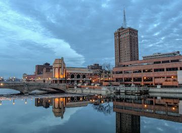 illinois/aurora/landmark/leland-tower-apartments