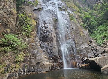 sri-lanka/up-country/landmark/bambarakanda-falls