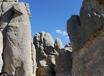 south-dakota/mount-rushmore/landmark/needles-eye-tunnel