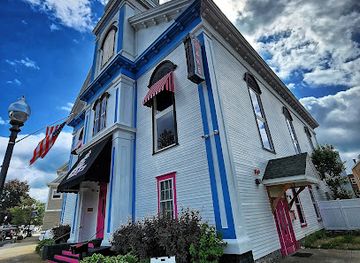 new-hampshire/laconia/landmark/the-cake-theatre