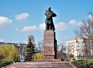 ukraine/kremenchuk/landmark/monument-to-taras-shevchenko