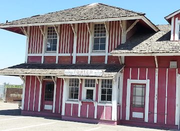 california/westside/landmark/historic-fowler-southern-pacific-depot