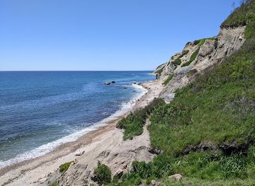 rhode-island/block-island/landmark/mohegan-bluffs