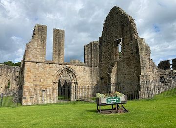 united-kingdom/durham/landmark/finchale-priory