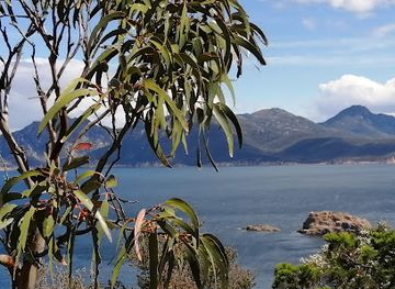 australia/freycinet-national-park/landmark/freycinet-marine-farm