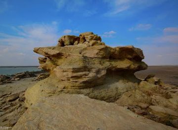 iraq/muthanna/landmark/lake-milh