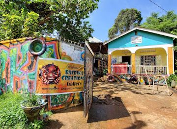 uganda/entebbe/landmark/bafrika-creationz-art-gallery
