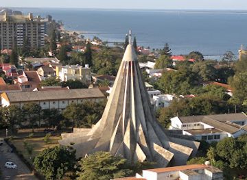 mozambique/matola/landmark/parque-dos-continuadores-feima