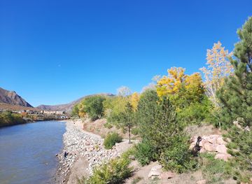 colorado/glenwood-springs/landmark/two-rivers-park