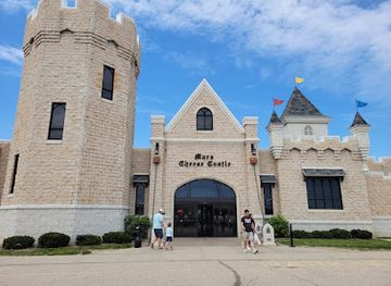wisconsin/kenosha/landmark/mars-cheese-castle