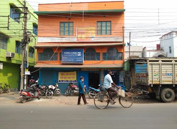 india/eastern-india/landmark/khadina-more-adhyapak-jotish-chanda-ghosh-mastermosai-statue