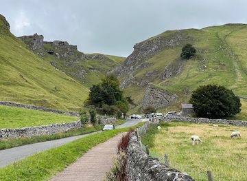 united-kingdom/peak-district/landmark/peak-cavern