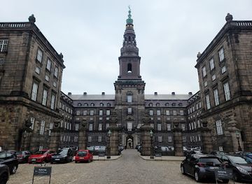 denmark/copenhagen-region/landmark/christiansborg-palace