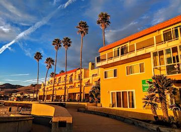 california/pismo-beach/landmark/pismo-beach-walkway-boardwalk