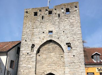 sweden/visby/landmark/visby-town-wall