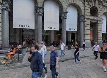 italy/milan/landmark/p-za-del-duomo-31