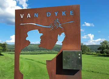 canada/eastern-townships/landmark/circuits-frontieres