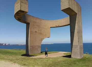 spain/asturias/landmark/elogio-del-horizonte