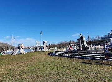 serbia/ada-ciganlija/landmark/winter-city-ada