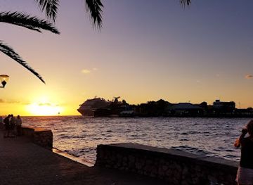 curacao/salina/landmark/warung-jawa