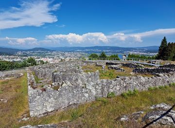 portugal/viana-do-castelo/landmark/citania-santa-luzia
