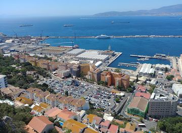gibraltar/queensway-quay/landmark/devil-s-gap-battery