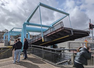united-kingdom/cardiff/cardiff-bay/landmark/cardiff-bay-barrage-locks