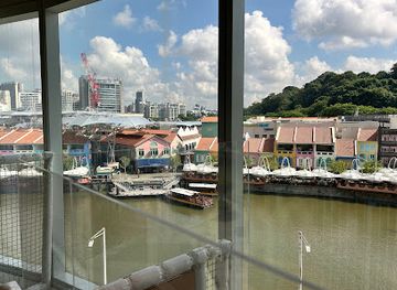 singapore/clarke-quay/landmark/the-polliwogs-clarke-quay-central