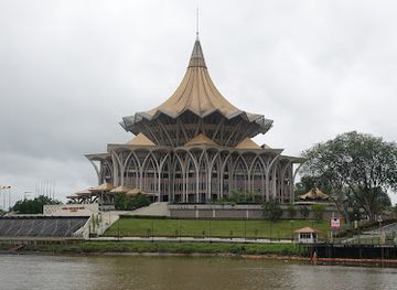 malaysia/east-malaysia/landmark/sarawak-legislative-assembly-new-building