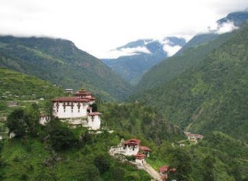 bhutan/mongar-district/landmark/lhuentse-takela