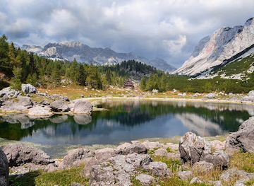 slovenia/bohinj/landmark/seven-lakes-valley