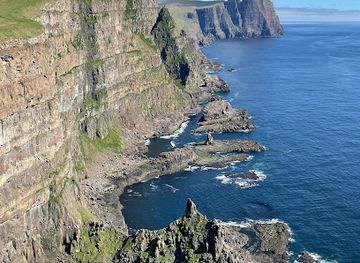 faroe-islands/tvoroyri/landmark/eggjarnar