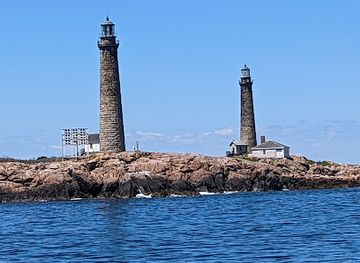 massachusetts/cape-ann/landmark/cape-ann-whale-watch