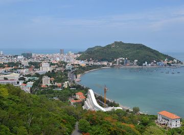 vietnam/vung-tau/landmark/ho-may-amusement-park
