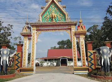 thailand/northeastern-thailand-isan/landmark/ban-taklang-elephant-village
