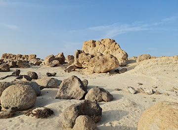 oman/al-wusta-governorate/landmark/rocks-garden