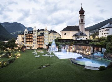 italy/val-gardena/landmark/hotel-adler