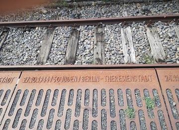 germany/berlin/landmark/platform-17-memorial