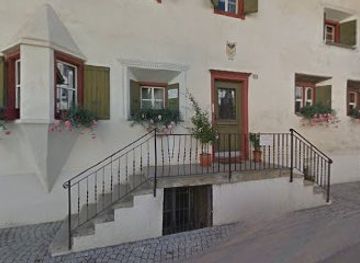 switzerland/engadin/landmark/la-chesa-engiadinaisa