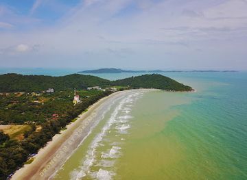 thailand/rayong/mae-ram-phueng-beach/landmark/mae-ram-phueng-beach
