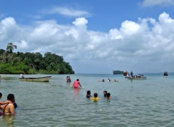 india/andaman-and-nicobar-islands/landmark/red-skin-island