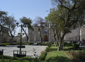 peru/arequipa/landmark/museo-historico-municipal-guillermo-zegarra-meneses