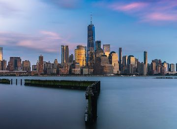 new-jersey/jersey-city/landmark/lighthouse-point